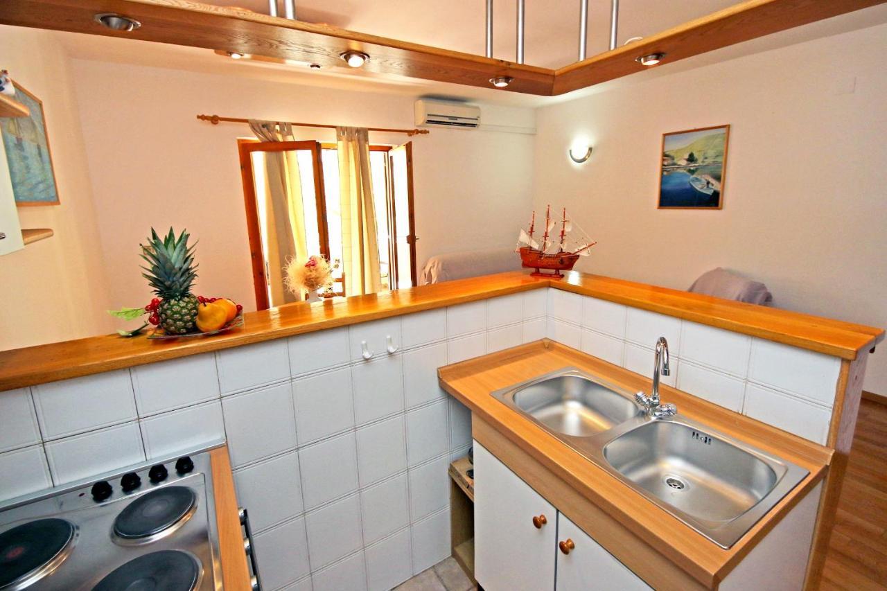 Apartments By The Sea Zaboric, Sibenik - 468 Экстерьер фото